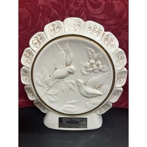1987‎ Regal White China Jim Beam Whiskey Decanter Round Birds Embossed (795)
